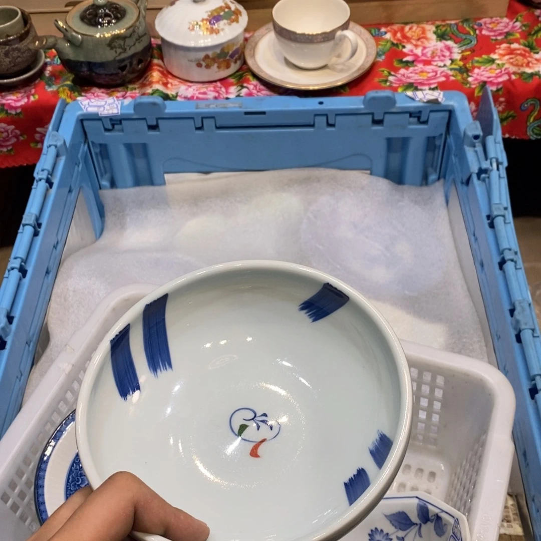瓷片骄****p哈哈哈哈哈哈哈哈