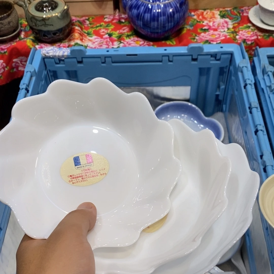 瓷片君****滚哈哈哈哈哈哈哈哈哈