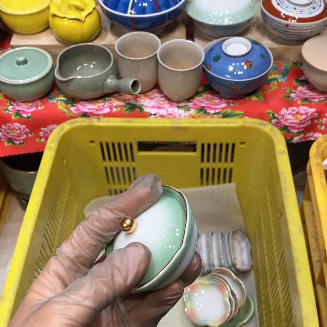瓷片疯****糕哈哈哈哈哈哈哈哈