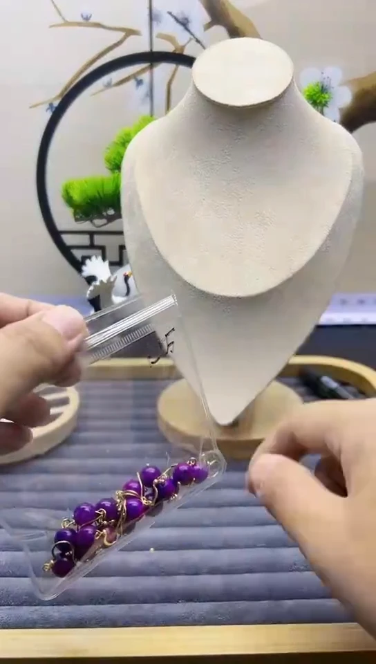 【闪购商品】苏纪石（舒俱来）耳钉未镶嵌E05