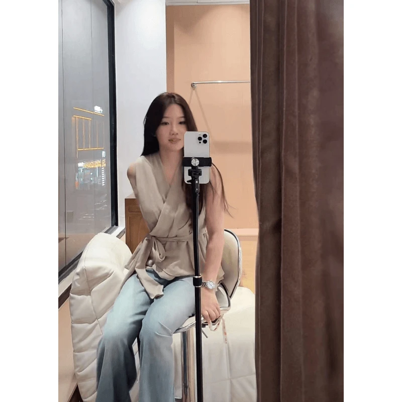 一只雪雪【柔软松弛】新款夏季气质时尚性感交叉绑带无袖显瘦上衣