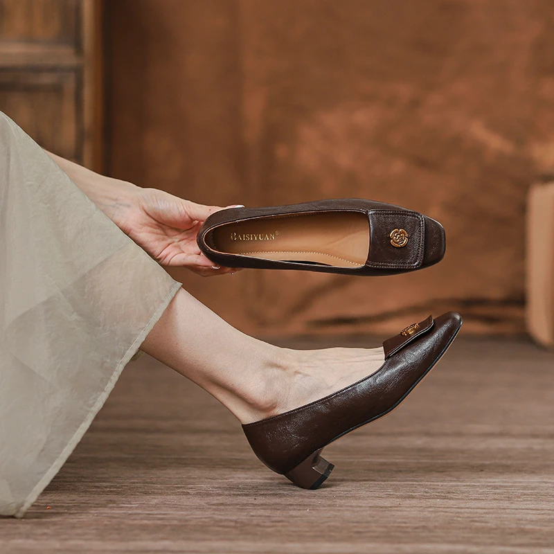 真皮女鞋低跟小香风2025秋季新款复古方头山茶花轻奢气质单鞋子