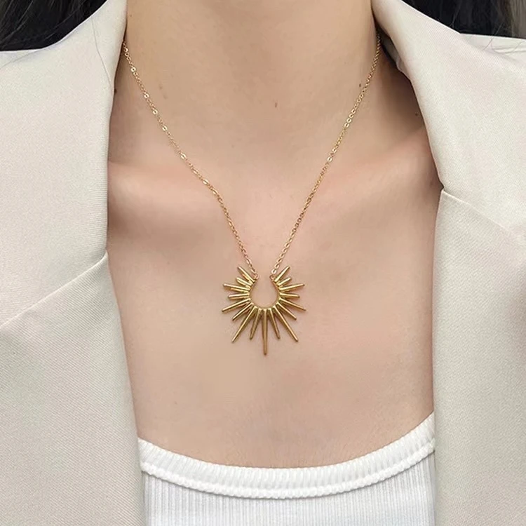钛钢项链 欧美小众设计感太阳项链女冷淡风气质百搭锁骨链叠戴A47