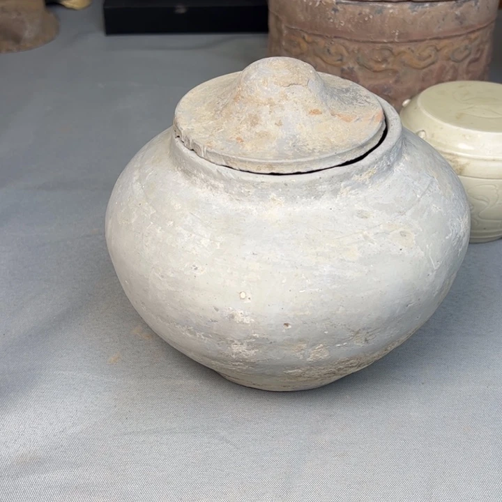 摆件我**藏陶瓷。