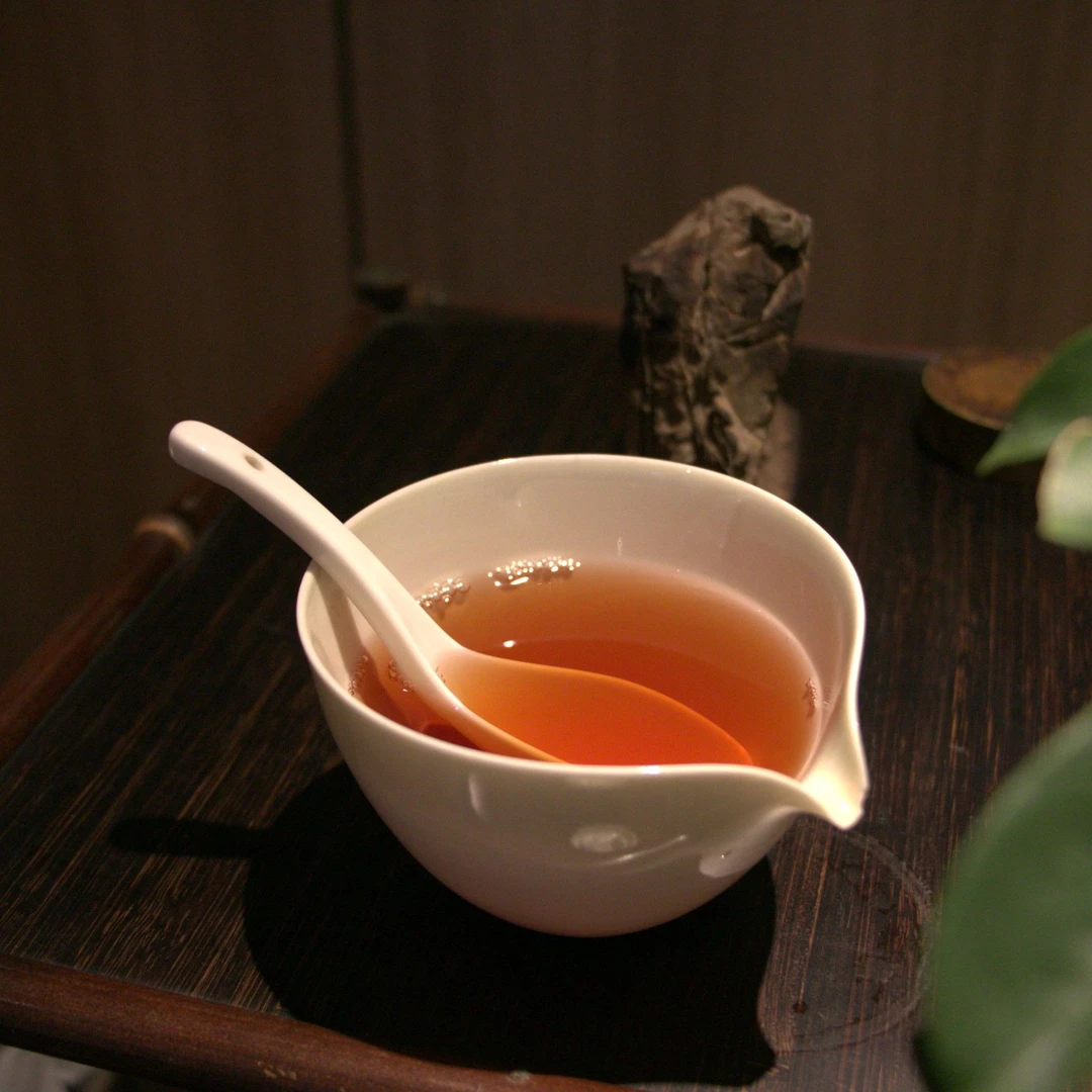 白鸡冠  甜香 韵味十足醇厚  8.5g*6泡