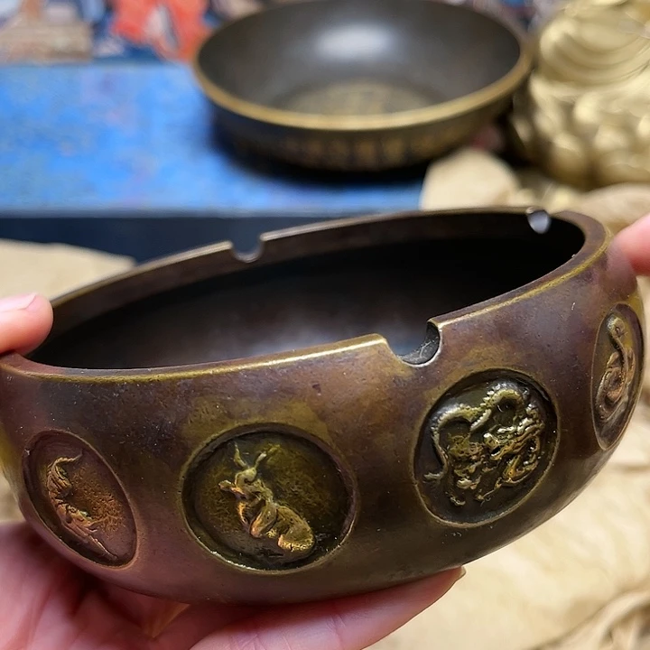 精美铜器批发档口