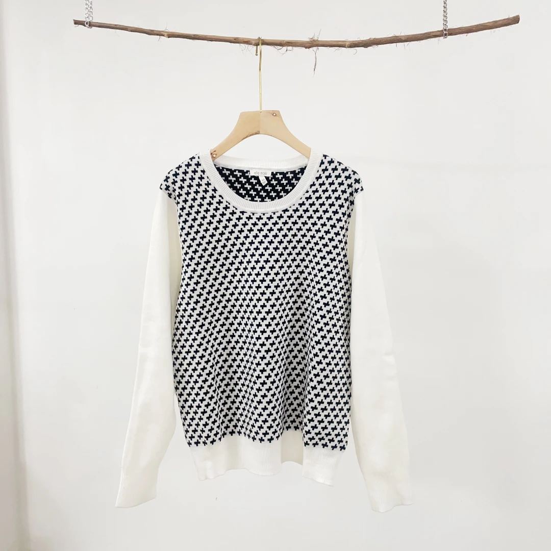 H213 黑白格圆领白袖子休闲复古毛衣