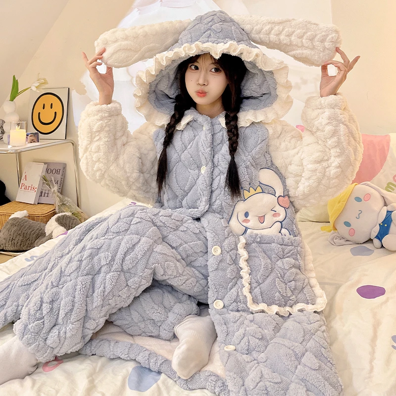 冬季珊瑚绒睡袍女士三层夹棉长毛绒家居服加厚加绒2023年新款套装