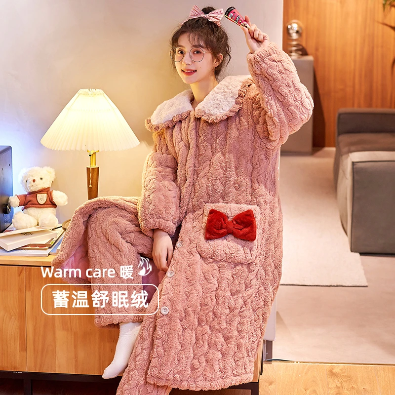 冬季珊瑚绒睡袍女新款加绒加厚休闲开衫家居服三层夹棉保暖套装