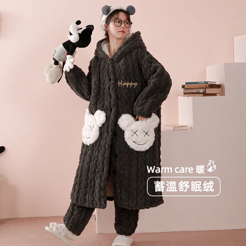 珊瑚绒睡袍女冬季新款三层夹棉连帽家居服休闲开衫加绒加厚套装
