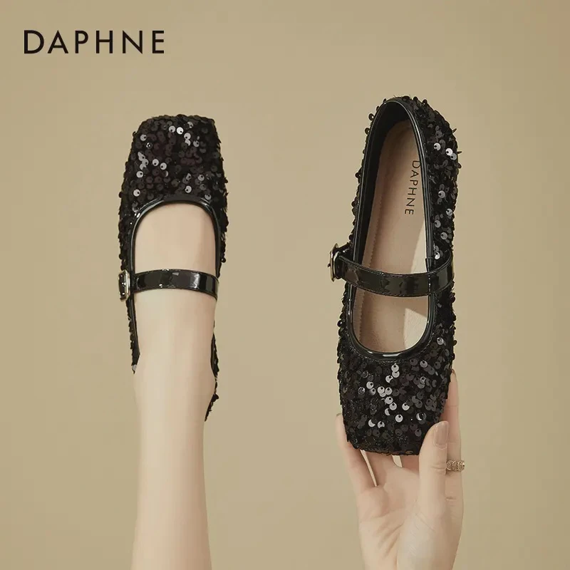 达芙妮方头玛丽珍鞋女鞋2024新款春秋浅口平底单鞋亮片软底小皮鞋