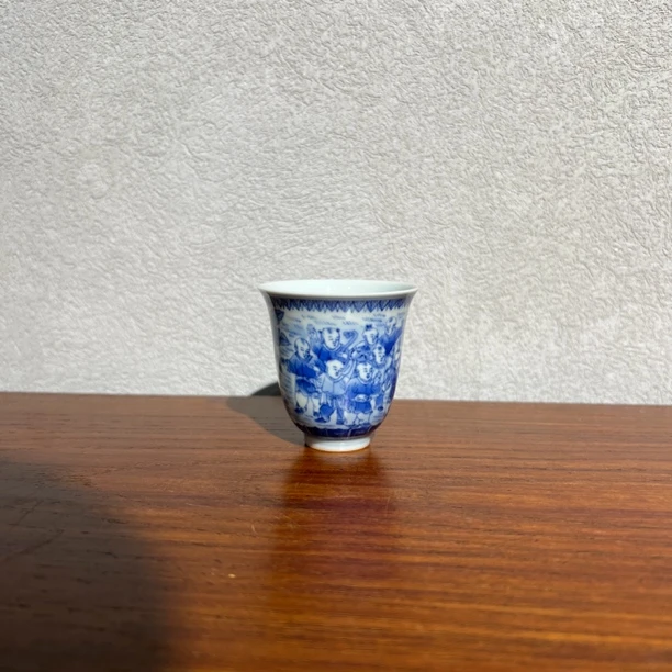 青花十子闹春人物故事薄胎铃铛杯口径5.5高5.6厘米