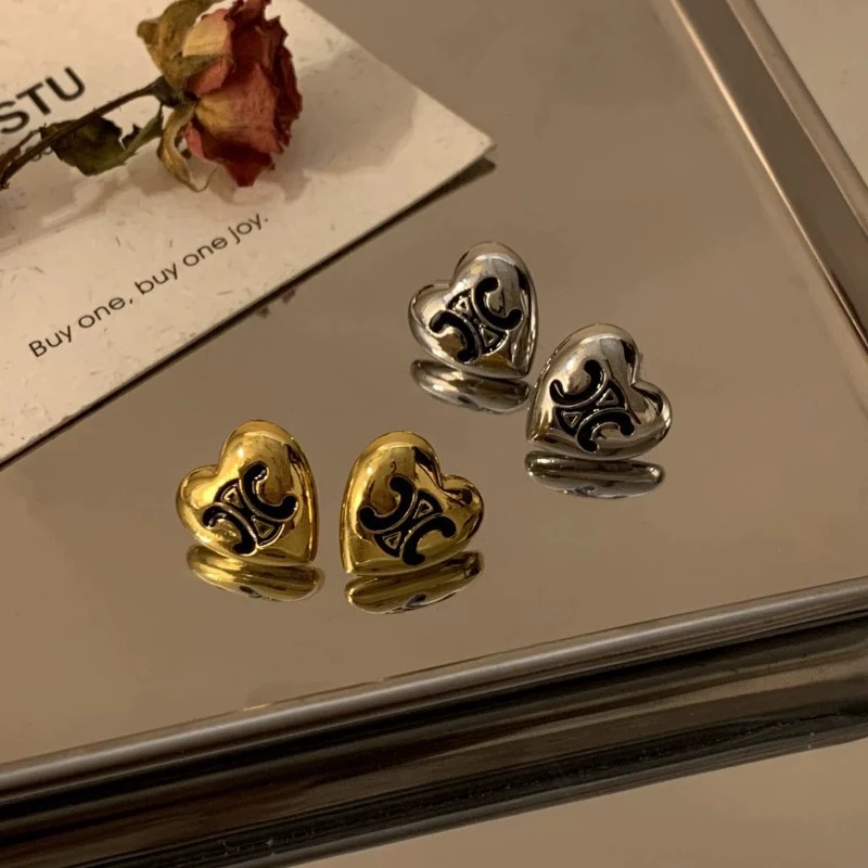 铜合金耳饰 李李家 时尚精致爱心ins少女简约耳钉