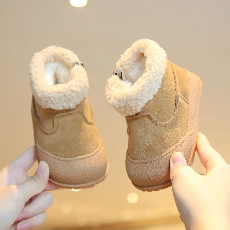 冬季新款软皮宝宝雪地靴加绒保暖棉鞋男女幼童防滑短靴婴幼儿靴子