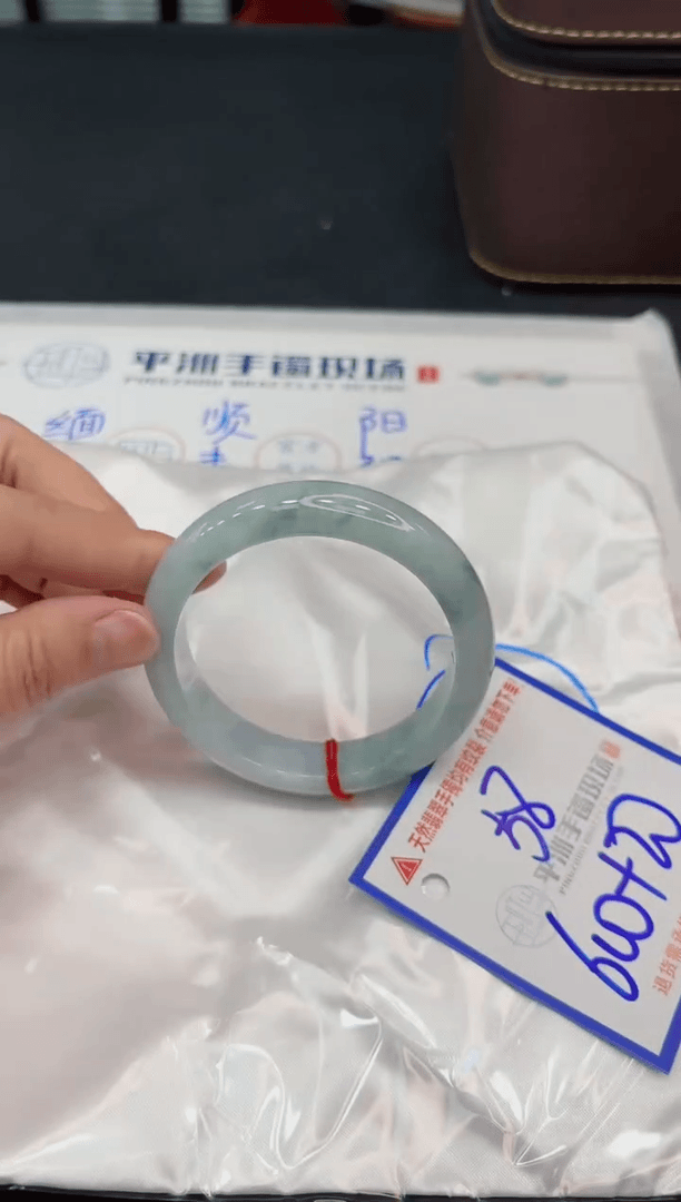 【闪购商品】翡翠手镯未镶嵌1111111111