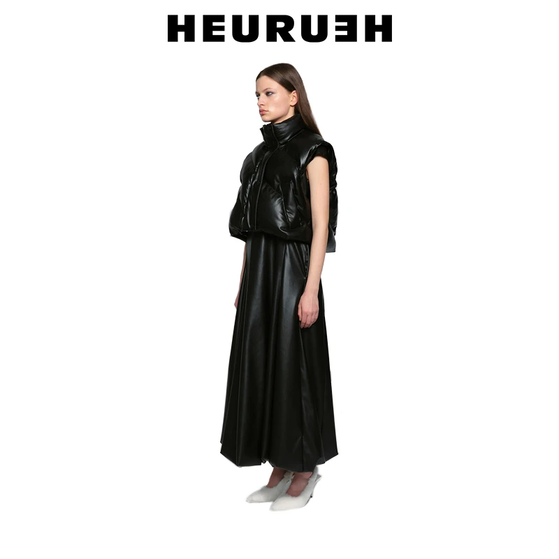 HEURUEH23秋冬新品女士黑色短款仿皮时尚背心马甲短外套