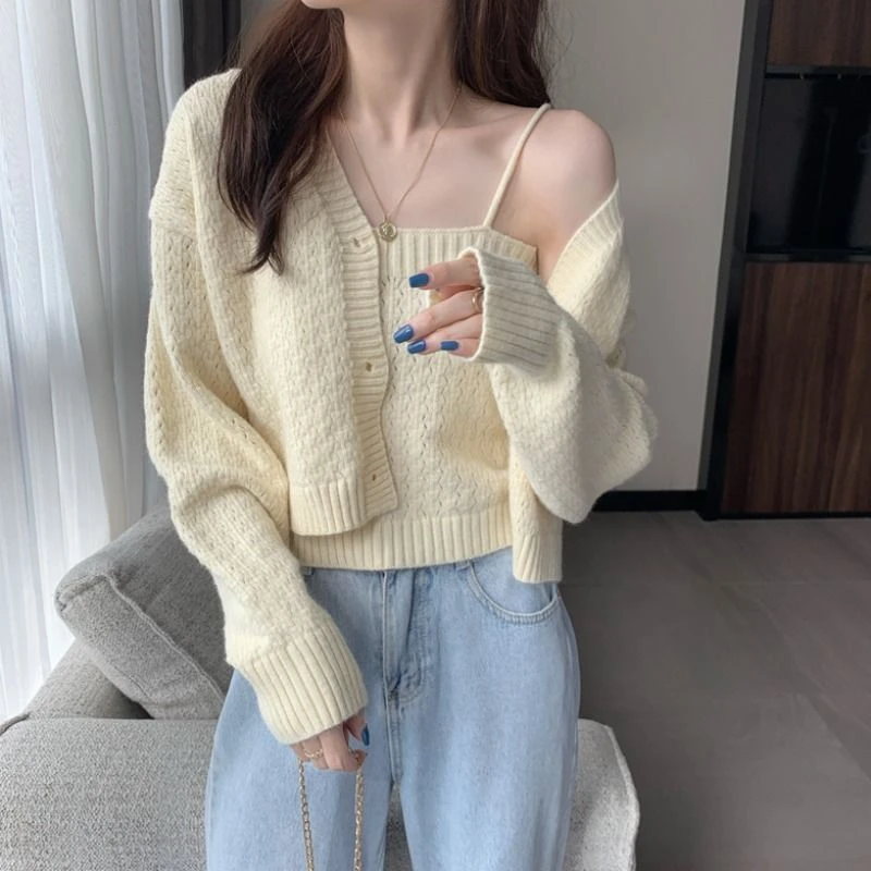 毛衣女上衣短款针织开衫外套叠穿吊带两件套外穿春秋温柔外穿纯色