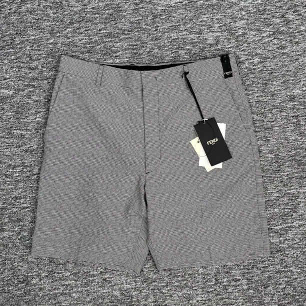 全新未使用 FENDI/芬迪 双F暗纹满印短裤/43码/wk0311