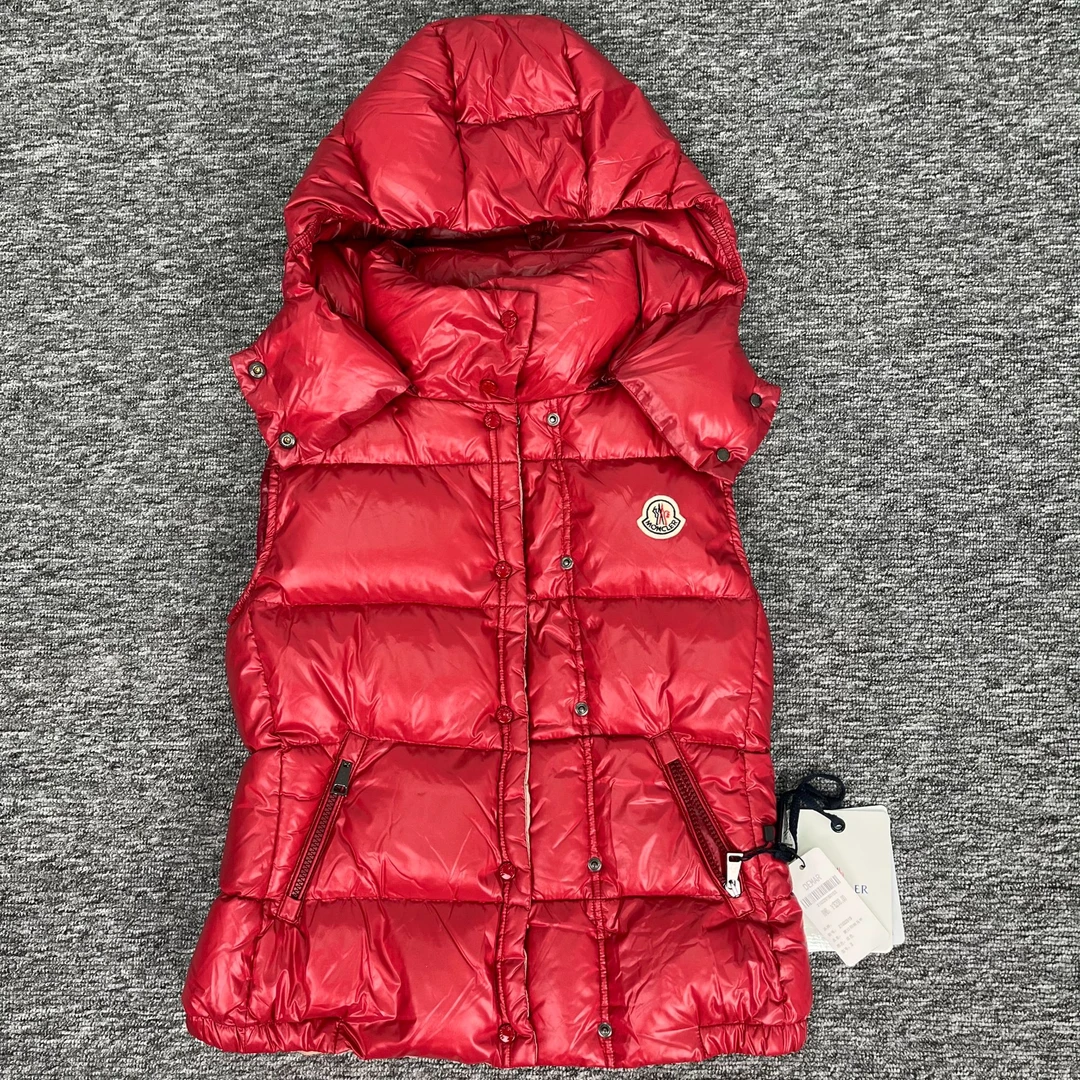 全新未使用 MONCLER 蒙口/红色马甲/0码/全新未使用/女款/wk0469