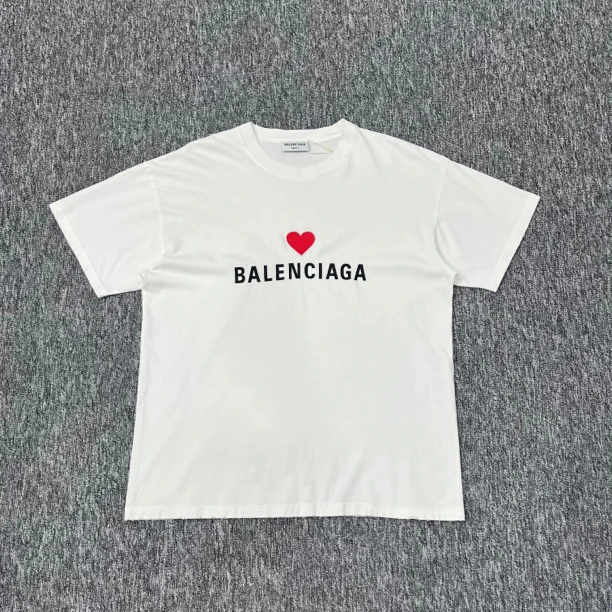 99新 Balenciaga/巴黎世家 爱心刺绣限定短袖T恤/L码/98新/wk0051