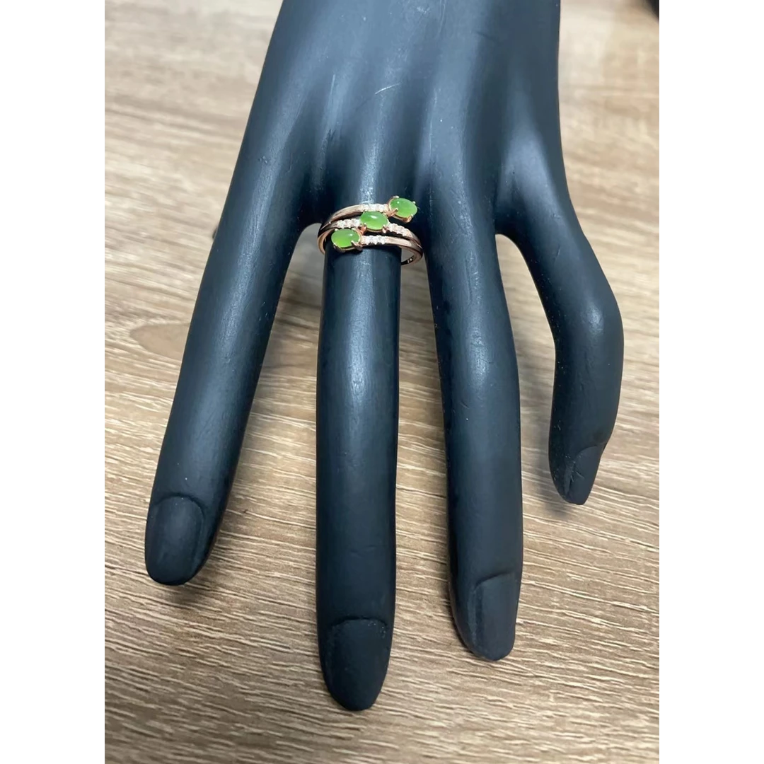 和田玉碧玉果绿色设计款女款戒指时尚
