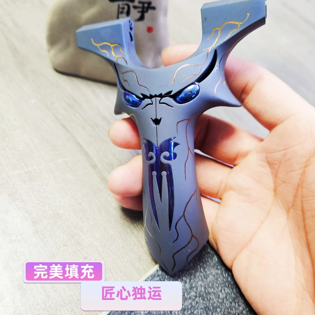 正品恶魔四代扁皮龙齿暗扣渐变钛合金圆头户外弹力射击手把玩具