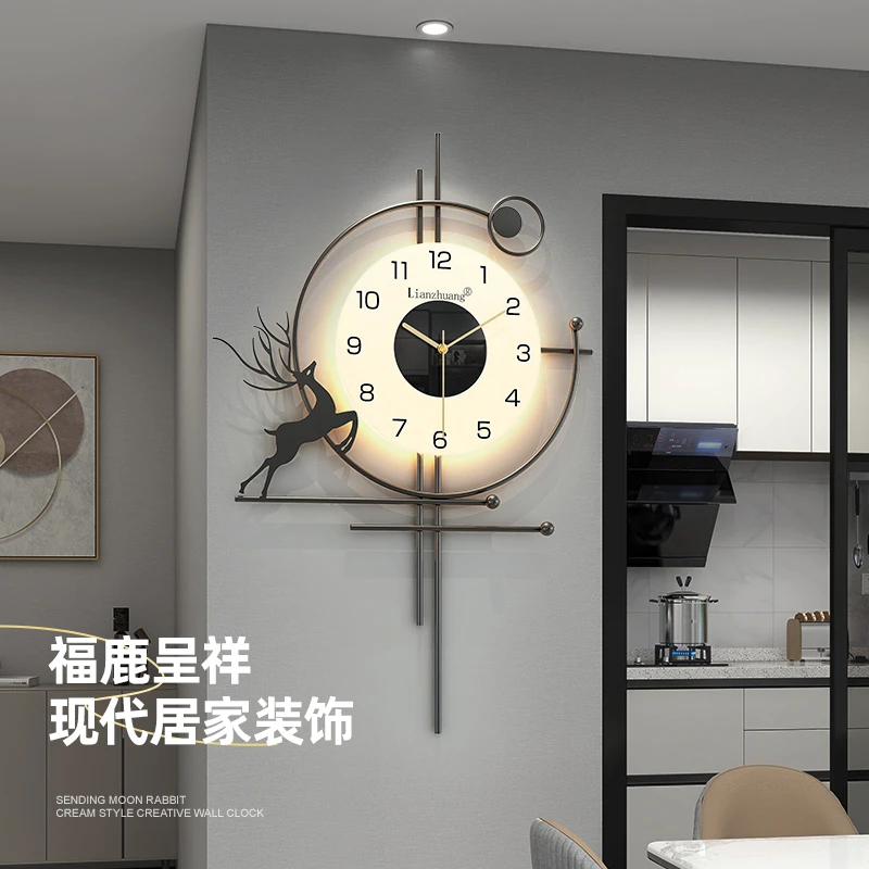 呈祥福鹿--恋妆创意简约装饰挂钟静音钟表2025餐厅客厅新款挂件