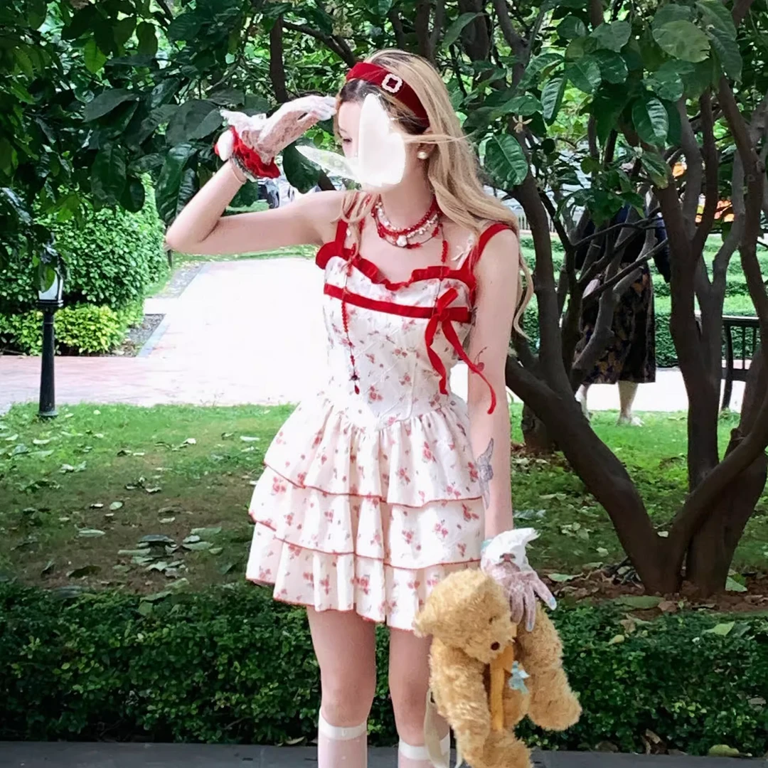 森女系原创 小山茶 夏日甜美元气红色碎花吊带裙