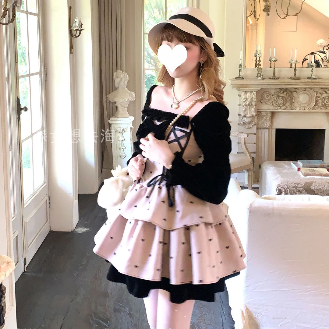 森女系想去海边 树莓泡芙 早秋法式方领甜美黑粉绑带连衣裙女