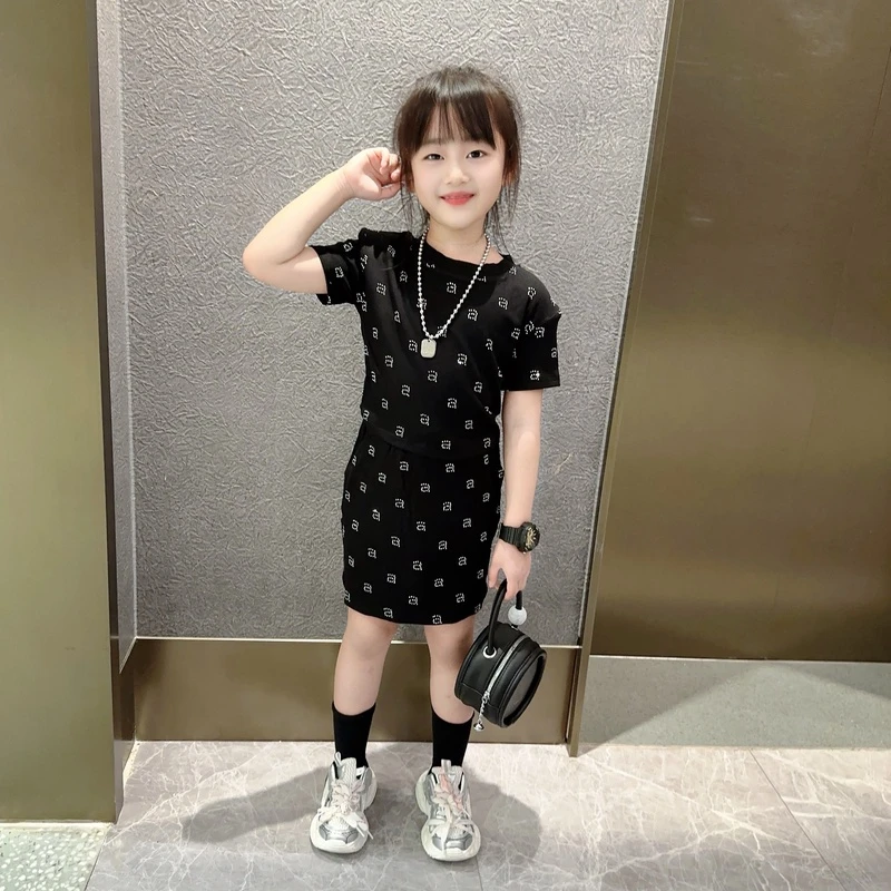 女童韩系穿搭夏季2024新款女孩网红炸街夏装洋气儿童短袖t恤套装