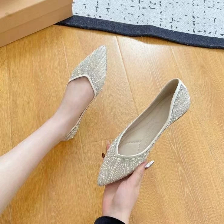 鞋女鞋尖头平底鞋时尚百搭气质软底瓢鞋浅口韩版夏季全水钻单鞋