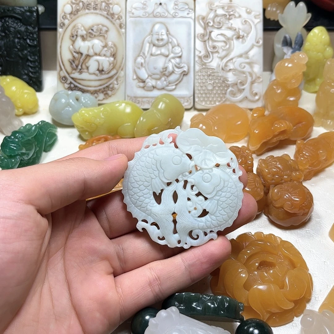 白玉菩提吊坠白玉菩堤吊坠
