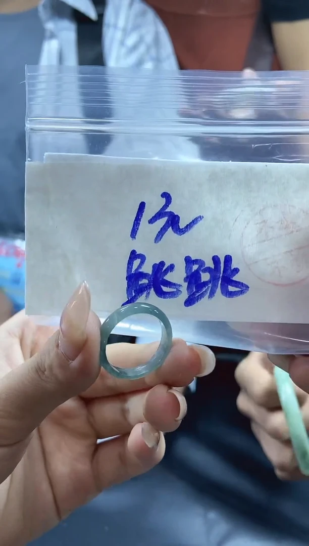 【闪购商品】定制翡翠未镶嵌戒圈多样性