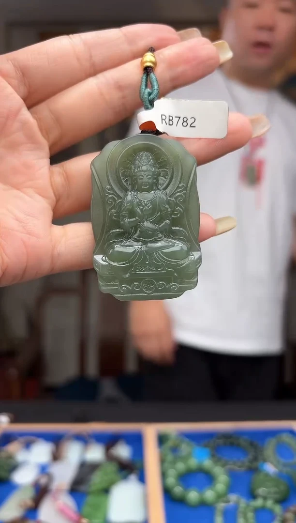 【闪购商品】和田玉颈饰未镶嵌拍一发一多样性发货