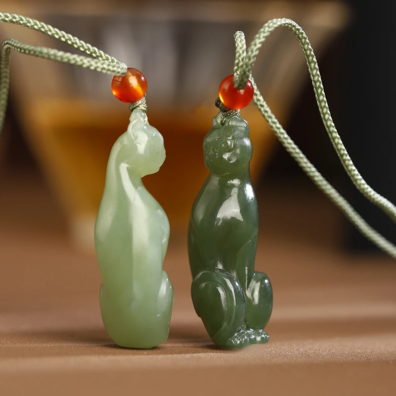 新疆和田玉豹子暴富吊坠（多样性发货只发一件）约卡32×12mm