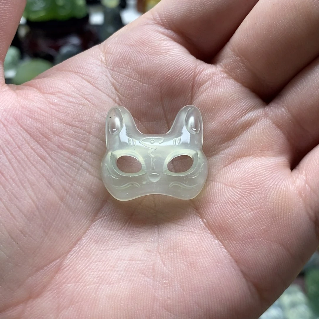 岫玉猫咪面具吊坠未镶嵌