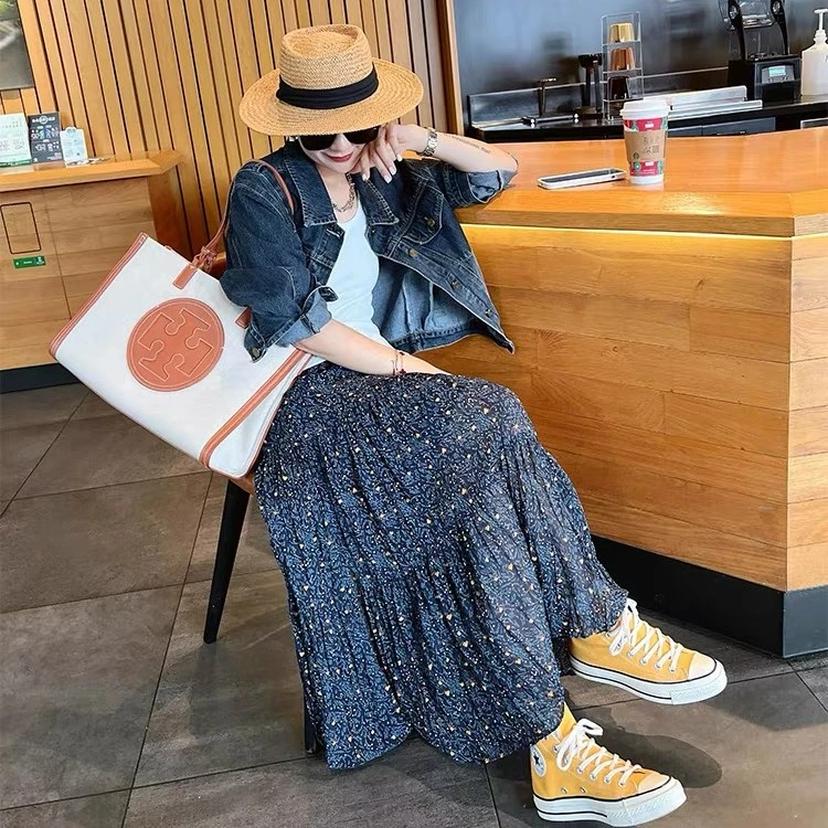 2025韩版春秋新款简约时尚百搭拼接大摆碎花a字百褶星空半身裙女