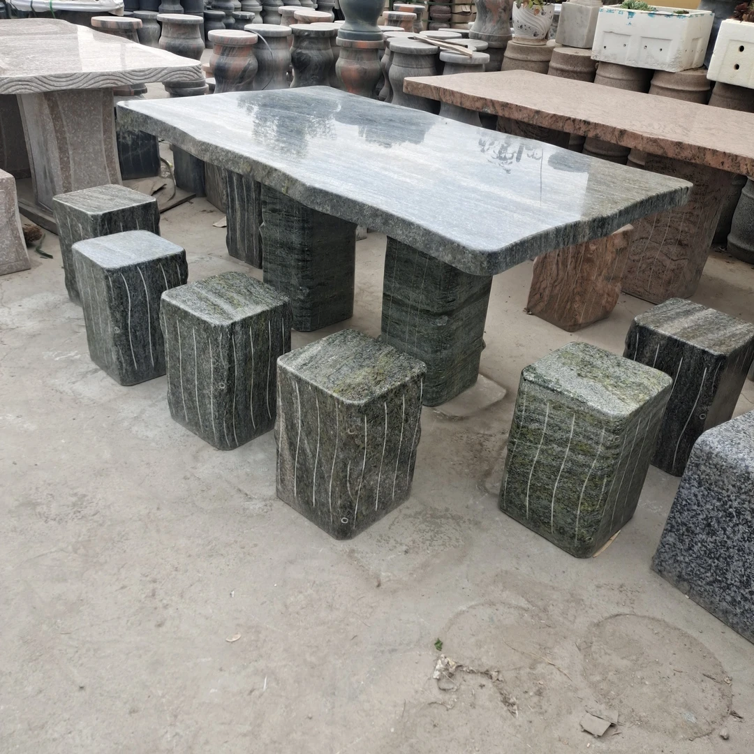 天然森林绿石桌石凳整石切割整石打造1米5长一桌六登