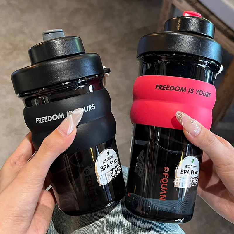 网红水杯大容量直饮女生杯子便携式2024新款夏天泡茶杯子便携健身