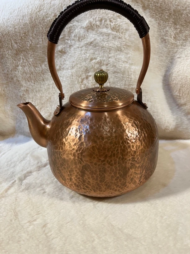 塔尔寺纯铜手工户外小茶壶