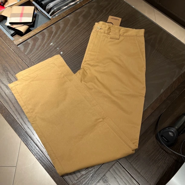 未使用 BURBERRY/博柏利 男士休闲长裤直筒裤 战马刺绣徽标
