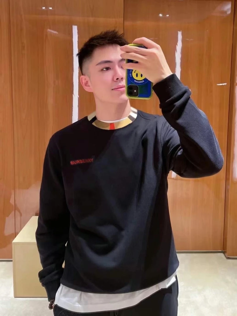 未使用 BURBERRY/博柏利 圆领卫衣驼色格纹男女同款oversize