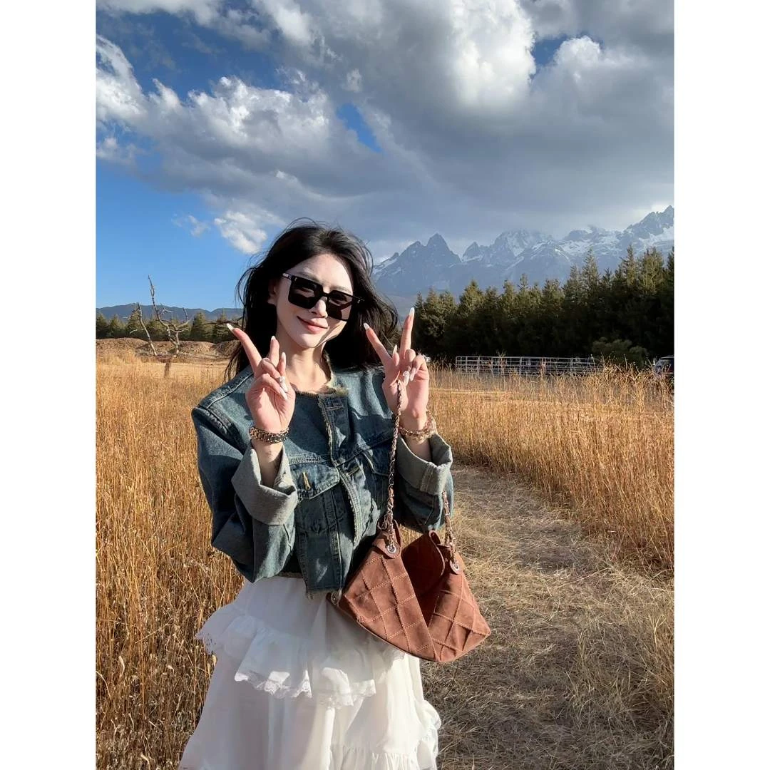 圆领短款牛仔外套女25秋季新款设计感小众百搭蓝色夹克上衣