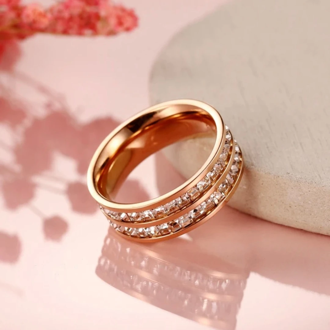 钛钢戒指 轻奢时尚满天星玫瑰金双排锆石戒指指环经典高级时尚