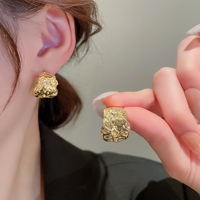 铜合金耳饰  欧美夸张熔岩C圈耳钉个性复古褶皱宽面耳圈耳环女