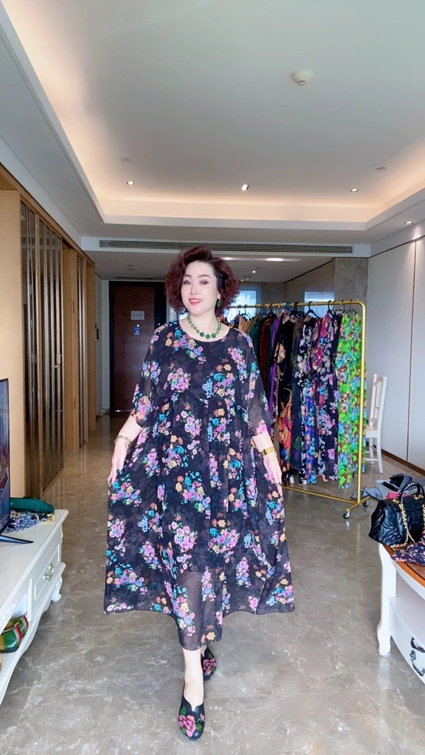 【敏敏家】新款碎花连衣裙