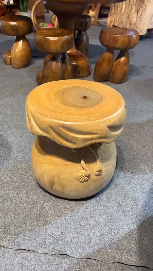 【闪购商品】香樟根雕香樟凳
