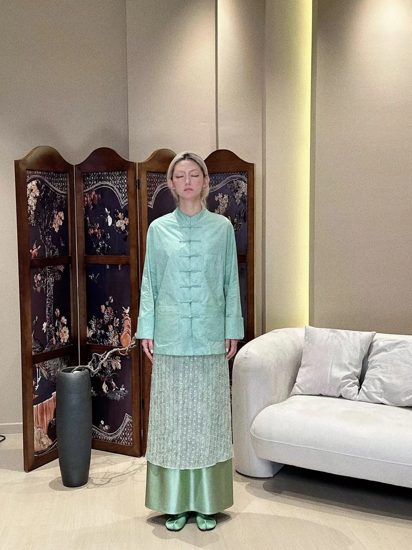 【喜一兮】2024秋季新品新中式复古花结纽扣早秋气质上衣4DC-J403