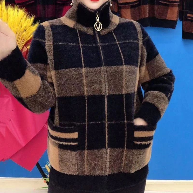 秋冬仿水貂绒拉链短款外套长袖加厚保暖妈妈装中老年人女毛衣开衫