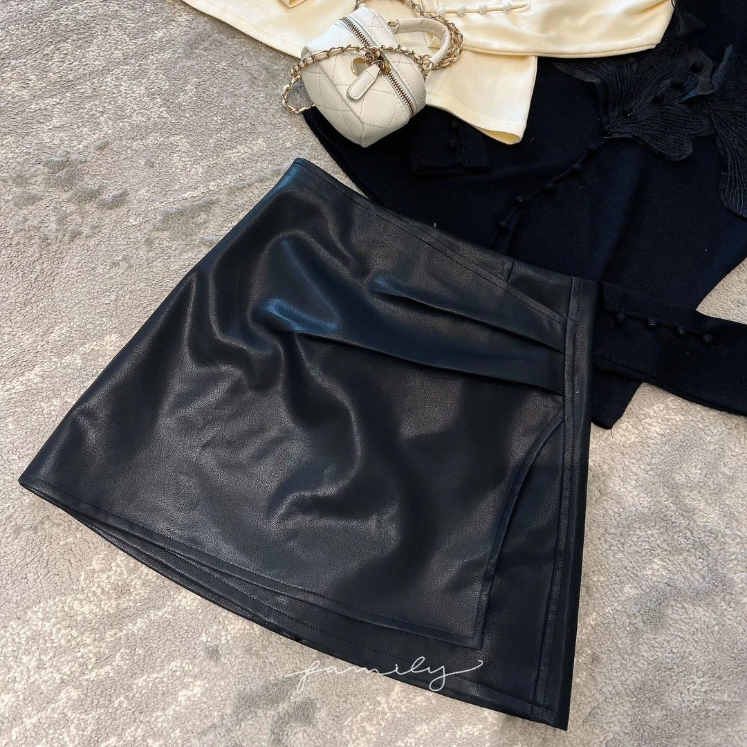 诗诗严选-韩版不规则褶皱皮裙高腰显瘦时尚设计A字包臀半身裙565